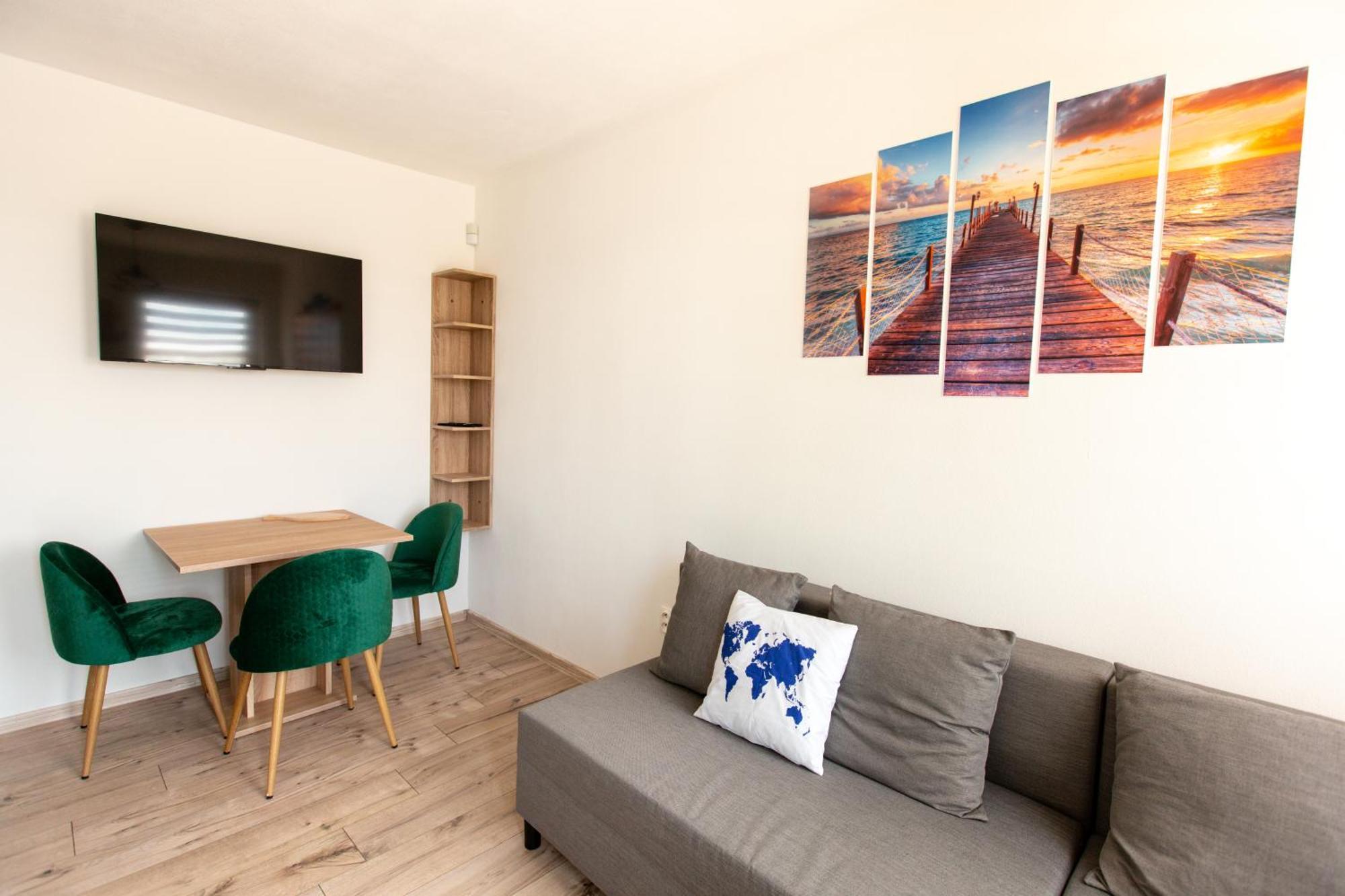 Ahoy Relax Apartmany Nesvady Exterior photo